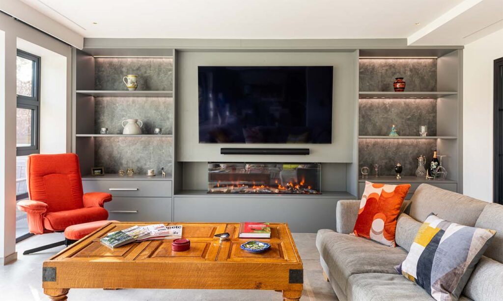 media unit with shelving and drawers
